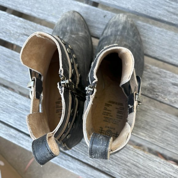 Circle G New, Never Worn, Western Style Leather Booties, Size 9.5 - Picture 10 of 12